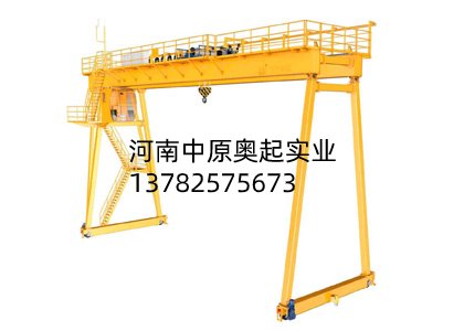 裝卸龍門(mén)吊時(shí)要注意這五點(diǎn)，使**水平加倍